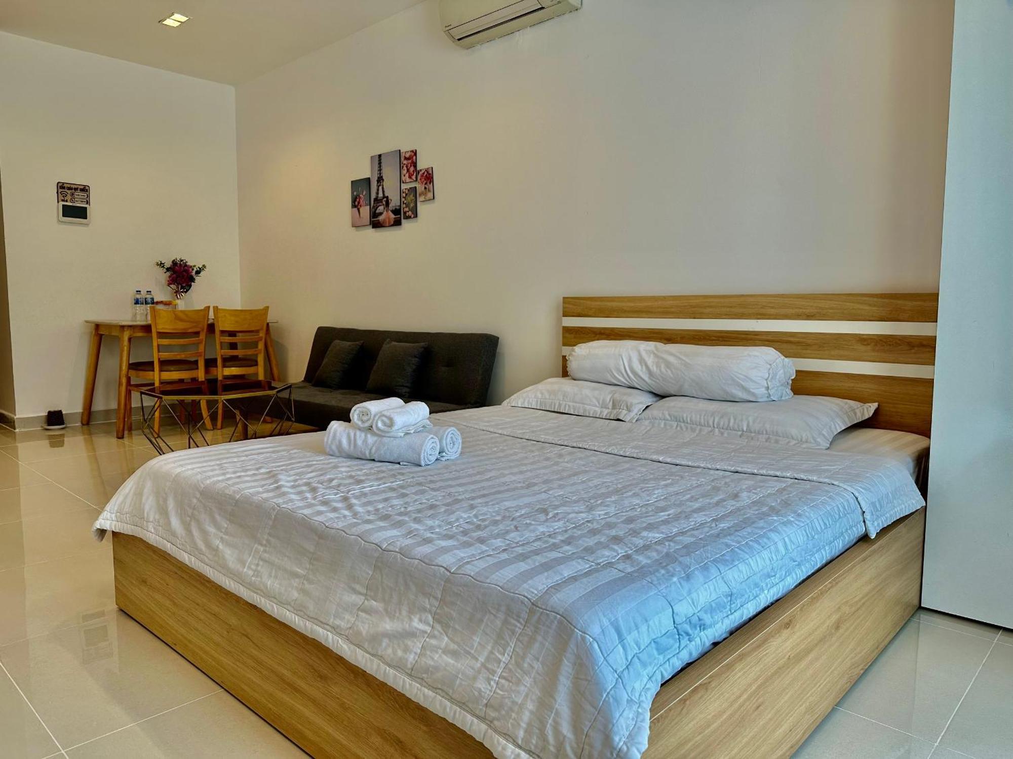 Căn hộ Teddy At Sky Center Luxury